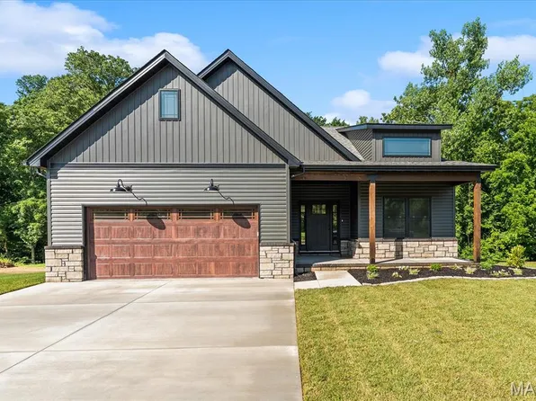 7923 Walker Meadows Dr, Caseyville, IL 62232