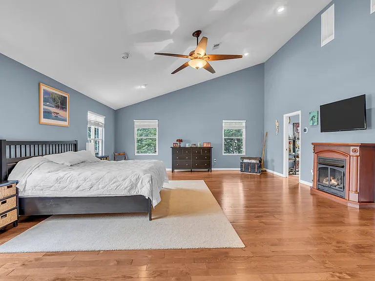 607 Wildwood Rd — Photo 22