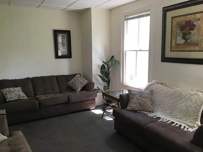 110 Highland Place - 2 — Photo 4