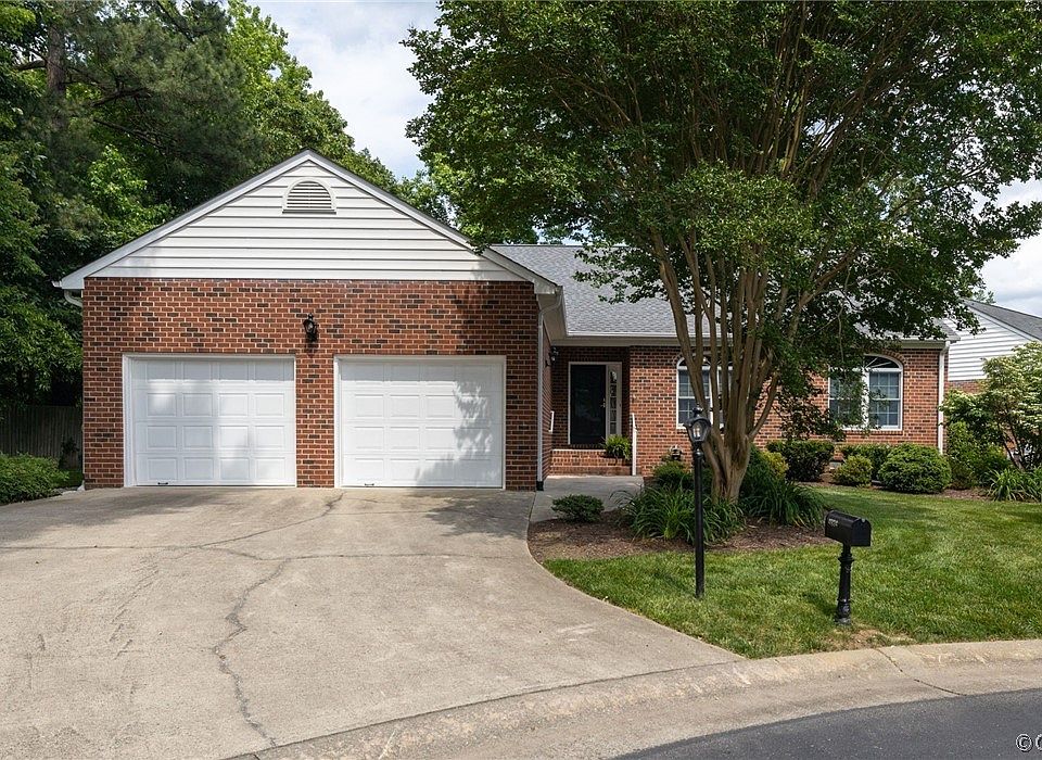 1st image of 4924 Lakemere Ct