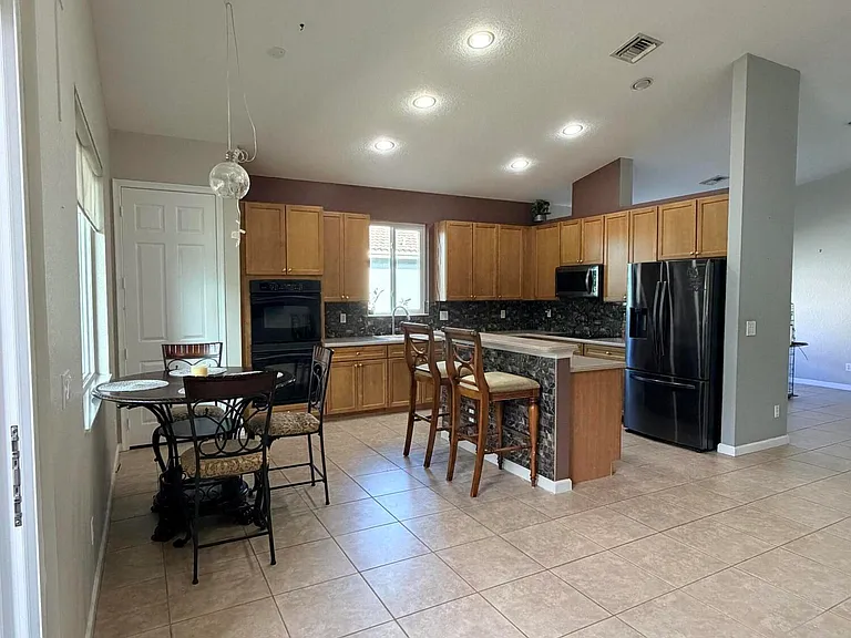 2165 SW Newport Isles Blvd — Photo 13
