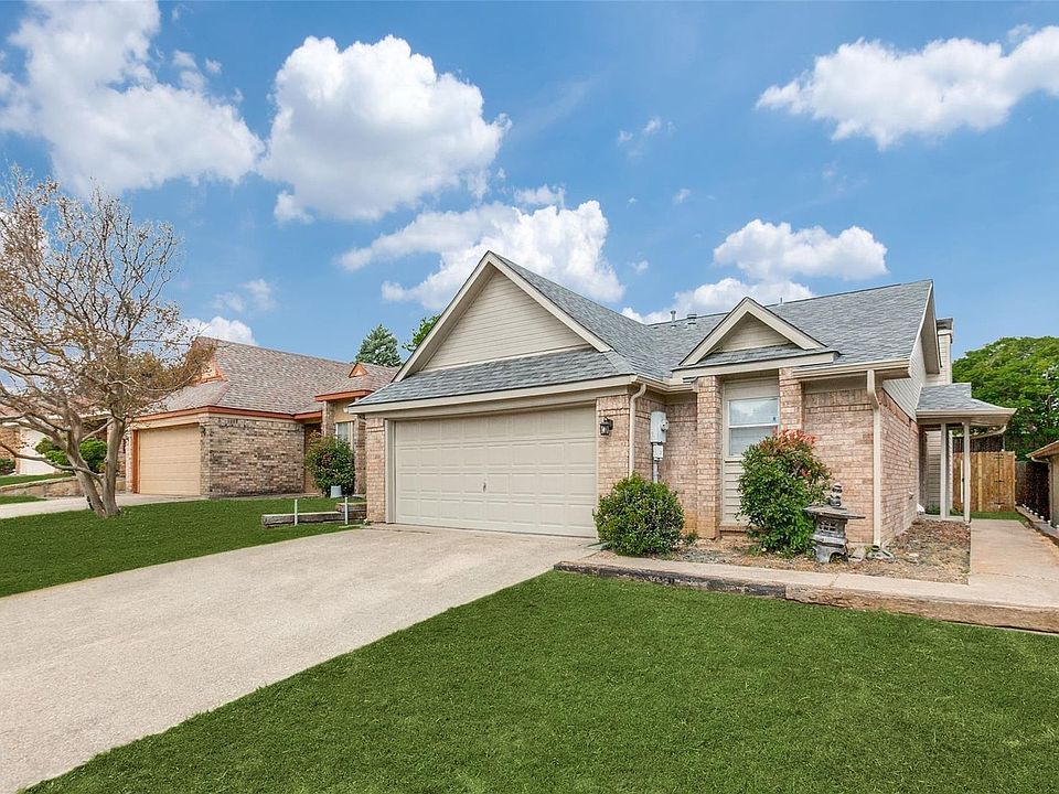 1st image of 2511 Beverly Hills Ln