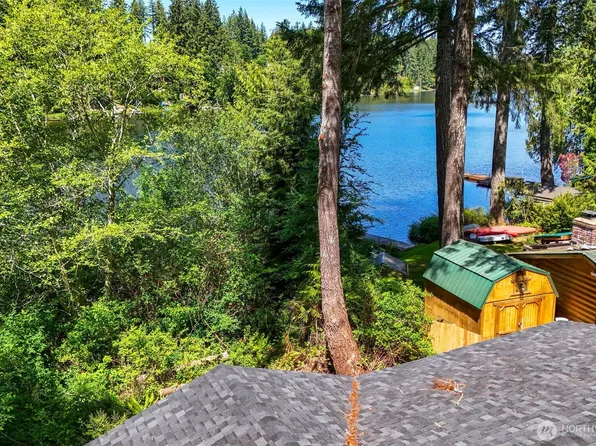 401 E Trails End Drive, Belfair, WA 98528