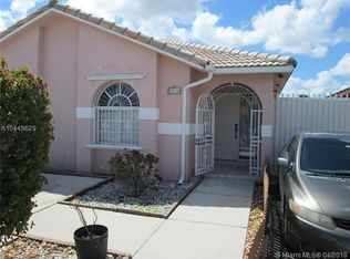 2730 W 70th St, Hialeah, FL 33016