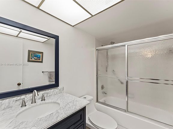 5th image of 10433 Sunrise Lakes Blvd APT 405