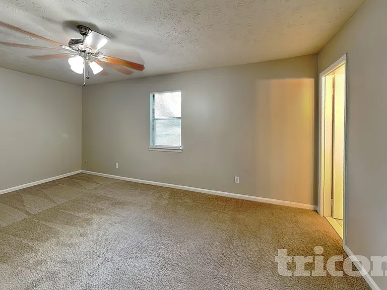 2224 Clinchfield Ct — Photo 7
