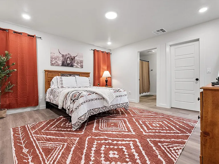 2133 Langford Ave — Photo 21