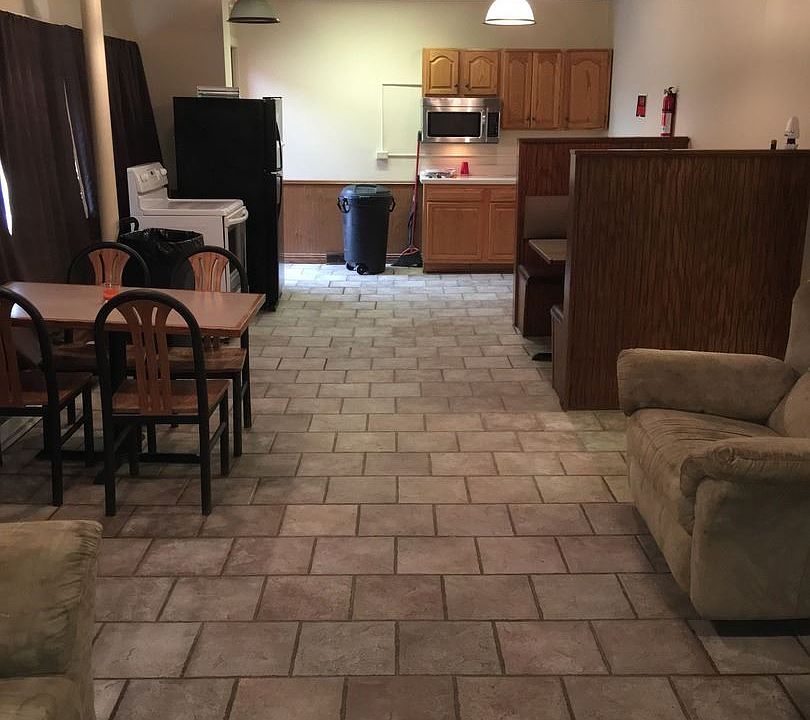 1st image of 515 West St