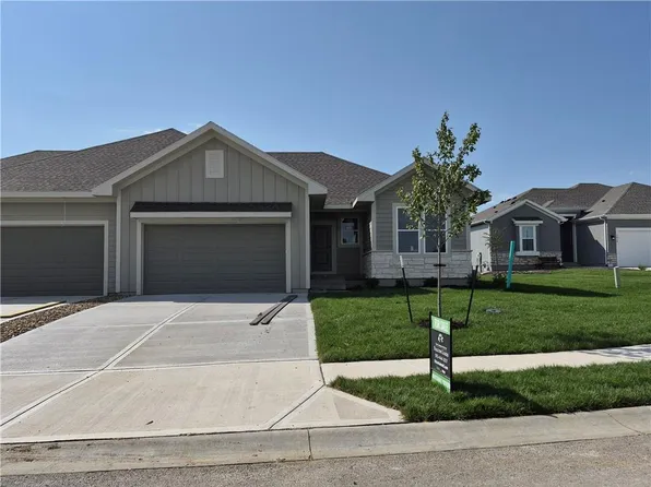 5010 N 146th St, Basehor, KS 66007