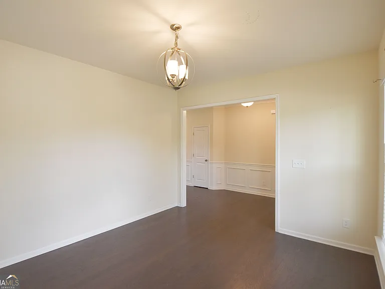 421 Southbridge Pass — Photo 9