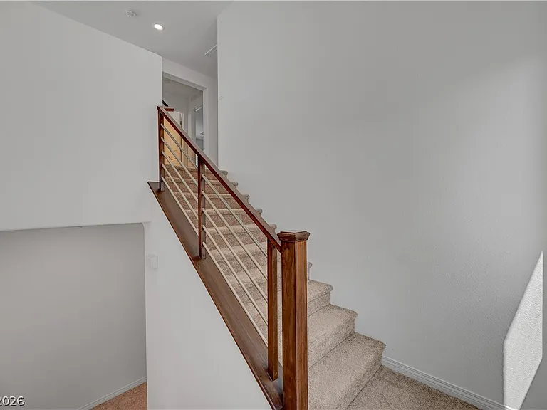 630 Great River Ave — Photo 30