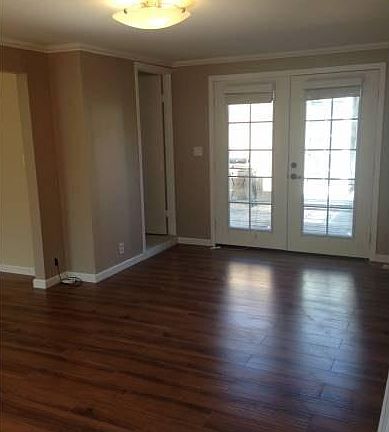 Empty living area