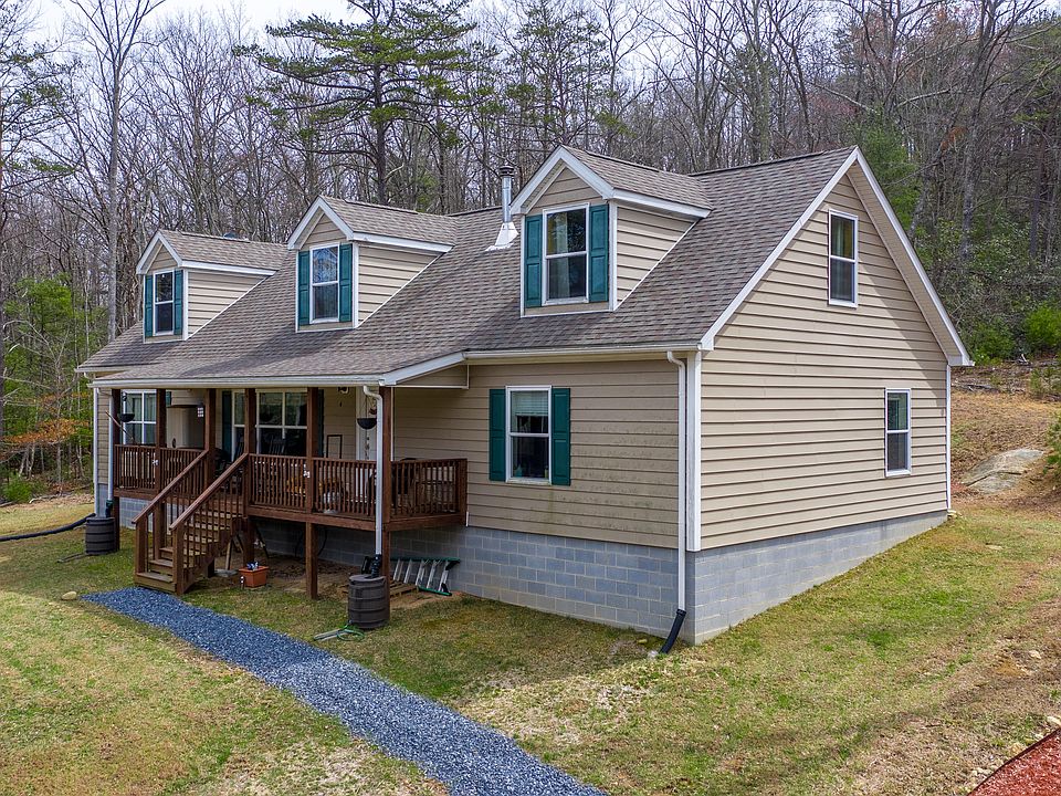 1st image of 215 Greystone Dr