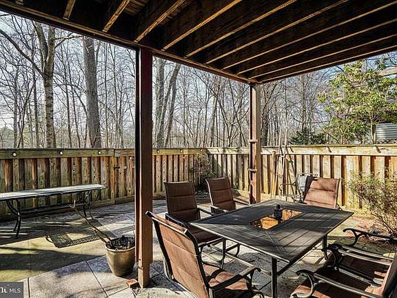 3rd image of 20420 Remsbury Pl