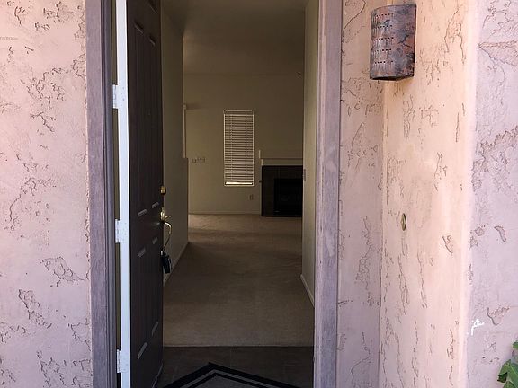3rd image of 2553 E La Costa Dr