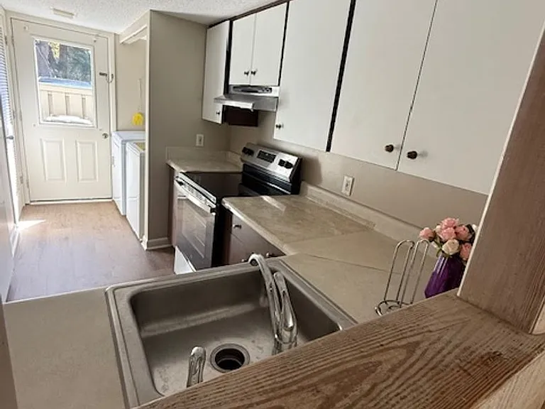 26 S Forest Beach Dr #20 — Photo 7
