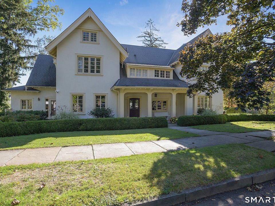 1st image of 15 Edgehill Road