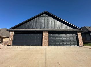 11504 Mackenzie Way, Yukon, OK 73099