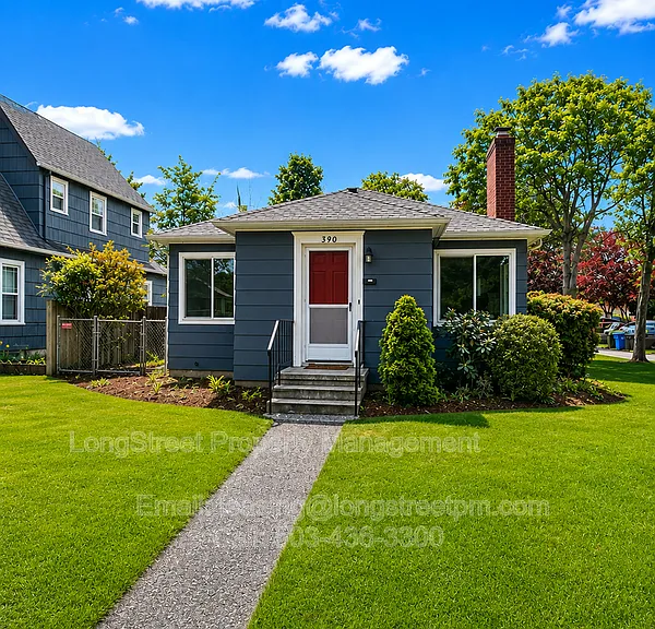 390 23rd St SE — Photo 1