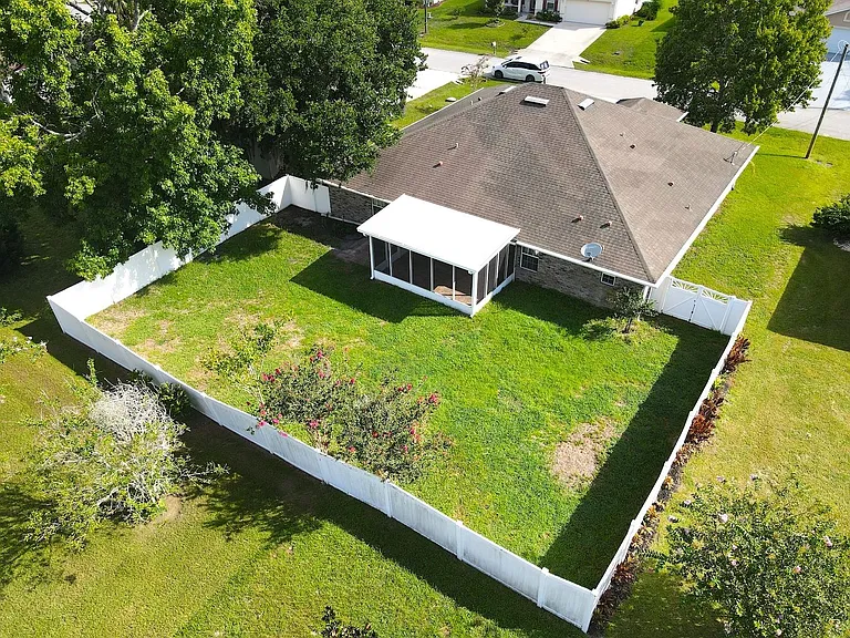 70 Pheasant Dr — Photo 48