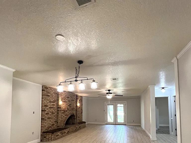 15720 Cook Rd — Photo 2