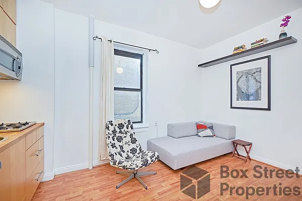 Sold by Box Street Properties LLC | media 11