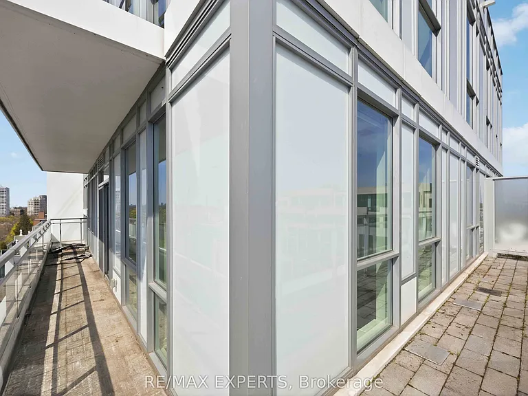 223 Saint Clair Ave W #1007 — Photo 25