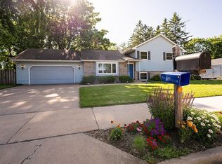 2301 Vinland St, Oshkosh, WI 54901