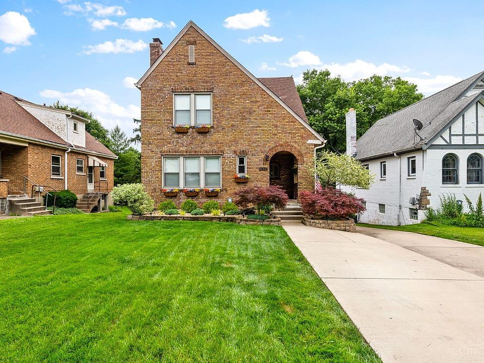 1st image of 1424 Covedale Ave