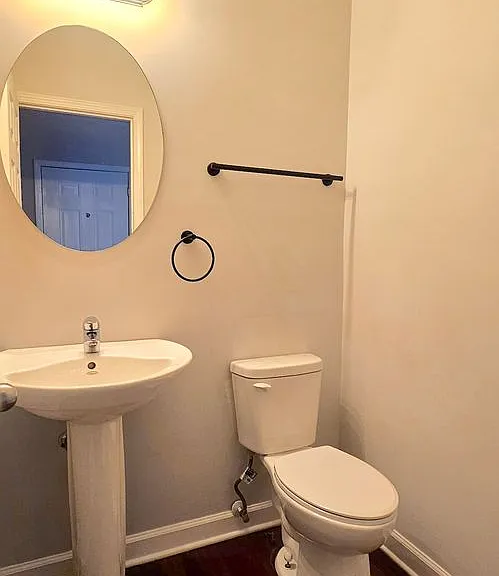 3359 S Ashland Ave — Photo 4