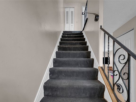 3rd image of 67 Fox Ct