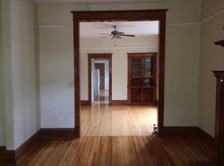 1825 W Byron St #TWO, Chicago, IL 60613
