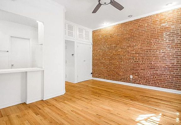 3rd image of 156 E 64th St APT 4R