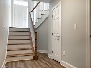 2 Carellen Pl #A, Randolph, NJ 07869