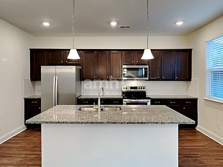 8115 Brookbend Dr — Photo 5