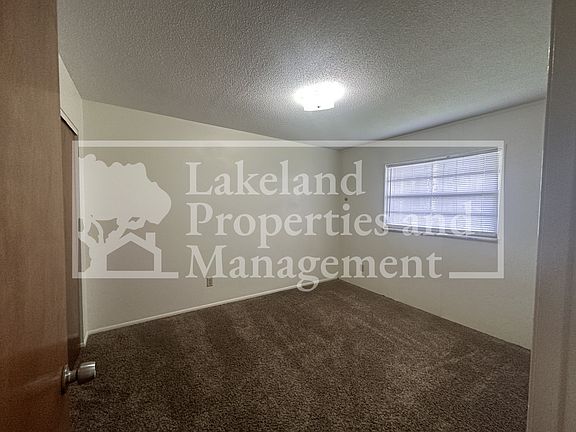 3rd image of 620 N Lake Ave APT 1-6