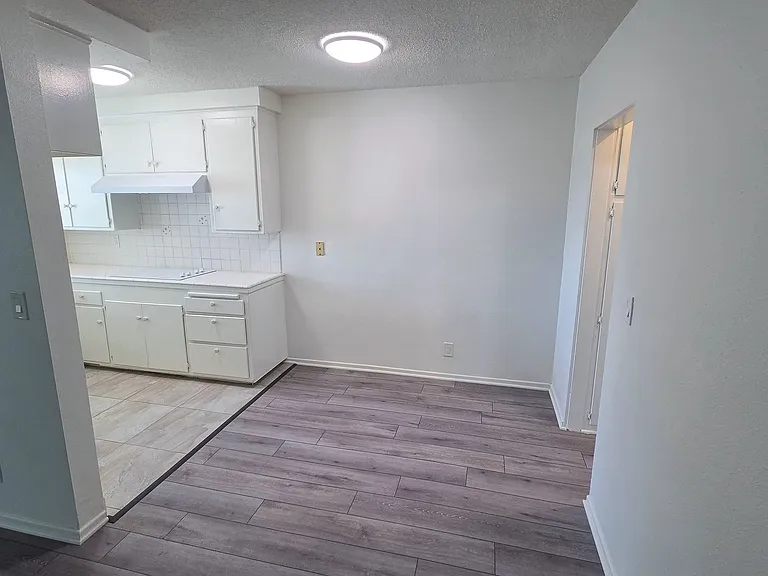 Upstairs Vacancy in West La Habra! — Photo 9