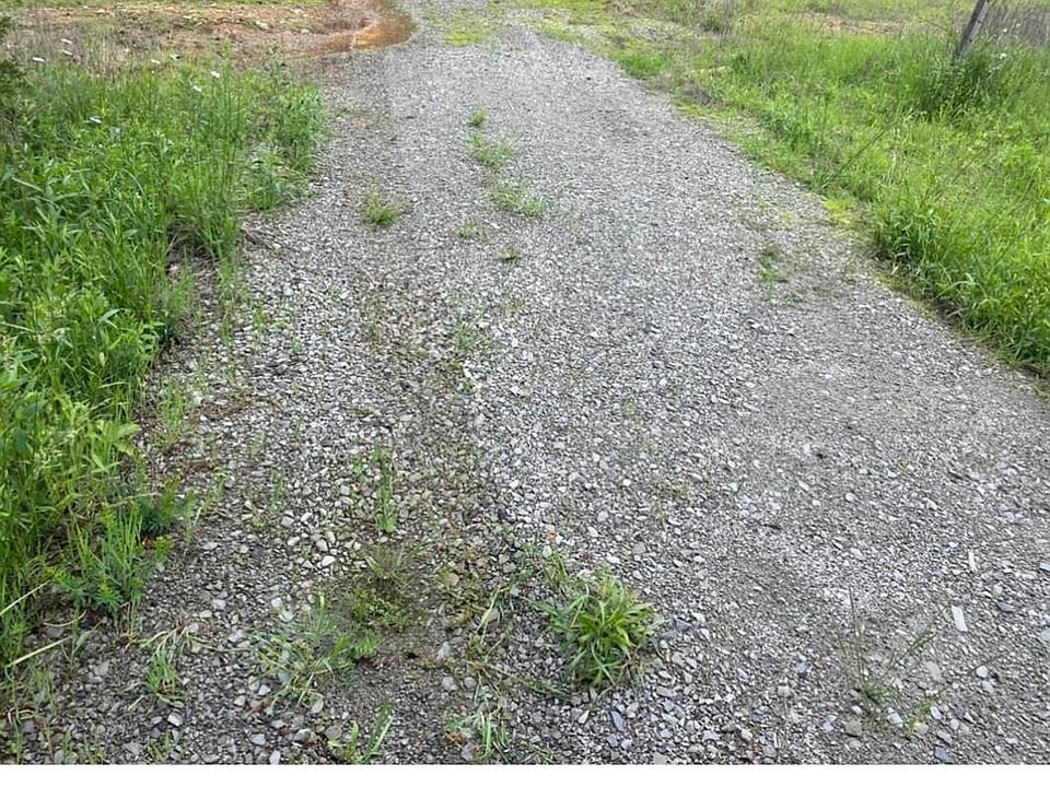 2nd image of 132 Willie B Holeman Rd