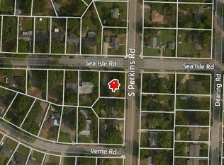 1405 S Perkins Rd, Memphis, TN 38117