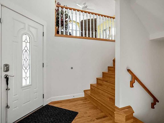 2nd image of 119 S Arbour Ridge Way NW