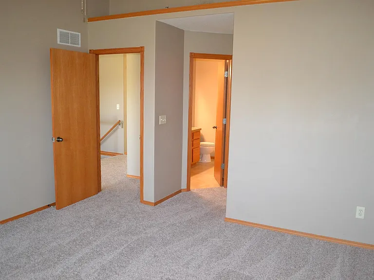 6022 E Ironhorse Cir — Photo 18