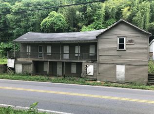 2310 Hollins Rd NE, Roanoke, VA 24012