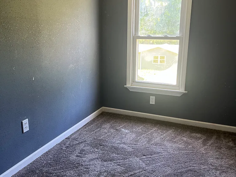 322 Highland Ave — Photo 10