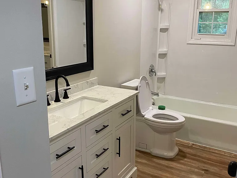 309 SW Shamrock Pl — Photo 7