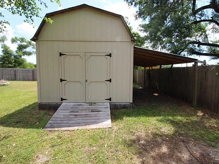 7028 Nathan Rd — Photo 108