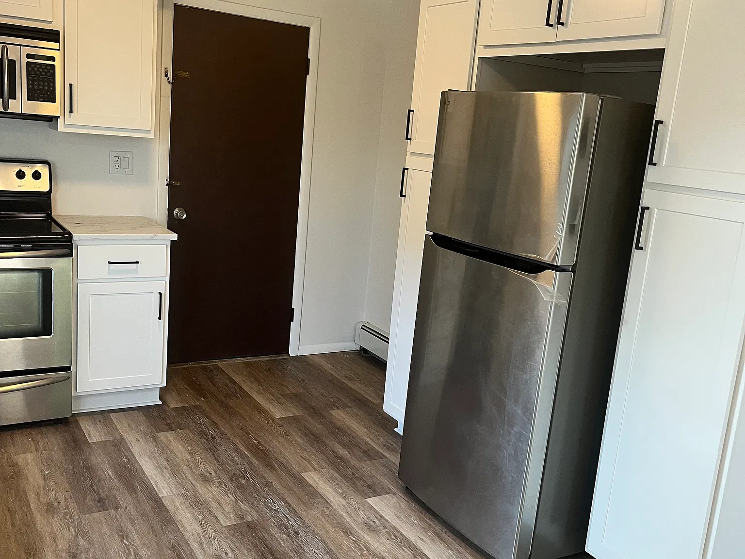 2 bed, $1,600 — Photo 2