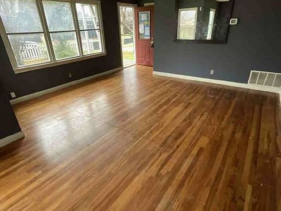 Additional Living Room