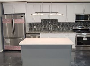 936 Rayhon Ter, Rahway, NJ 07065