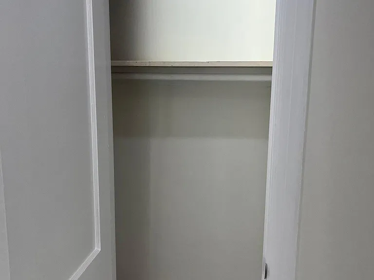 106 Lyndon Ln — Photo 10