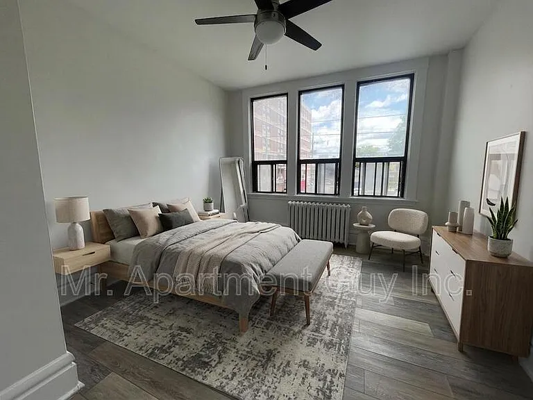 44 Victoria Ave S #201 — Photo 3